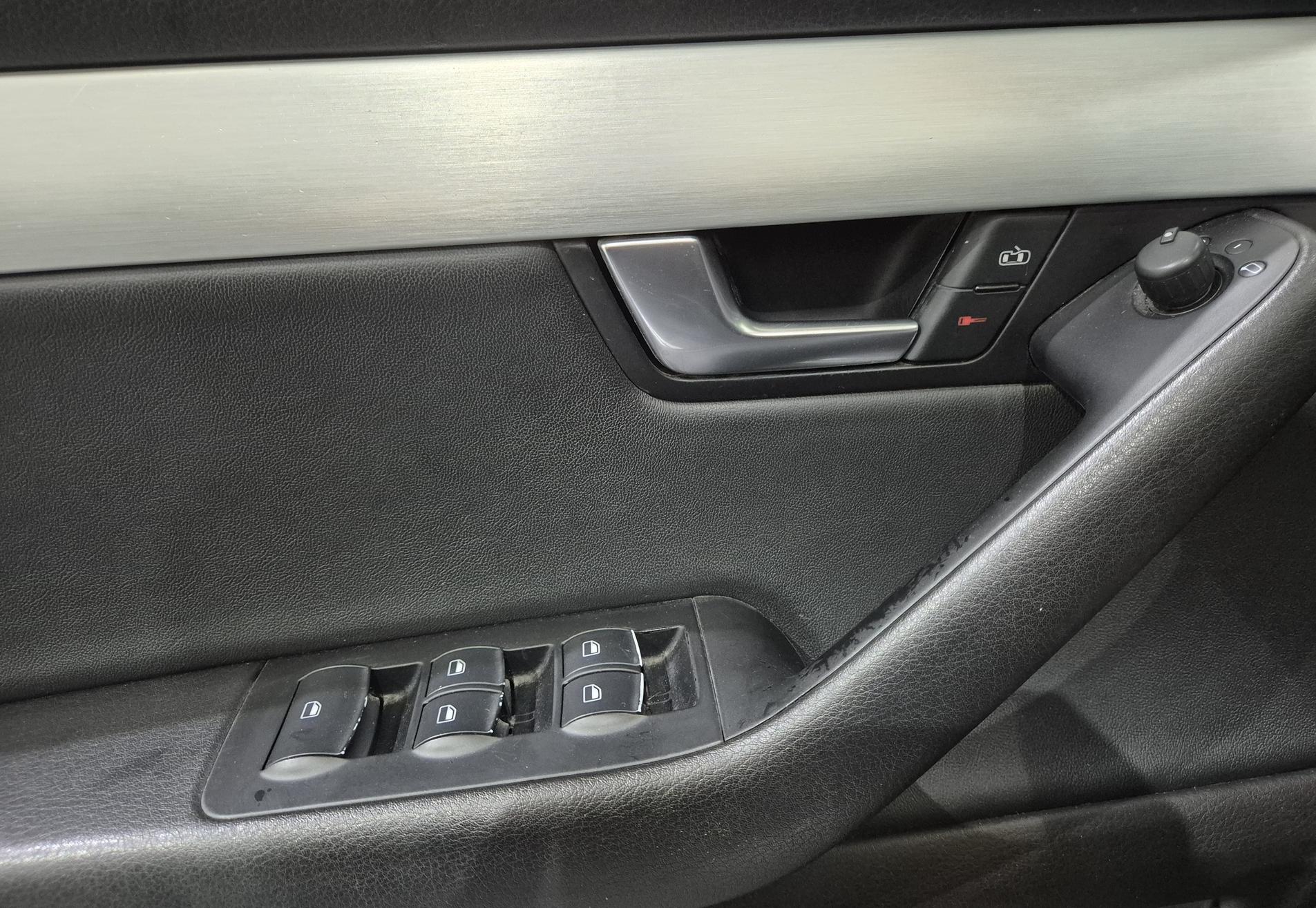 Audi A4 2.0 Tfsi 147KW Cabrio AUT 2006 Zwart