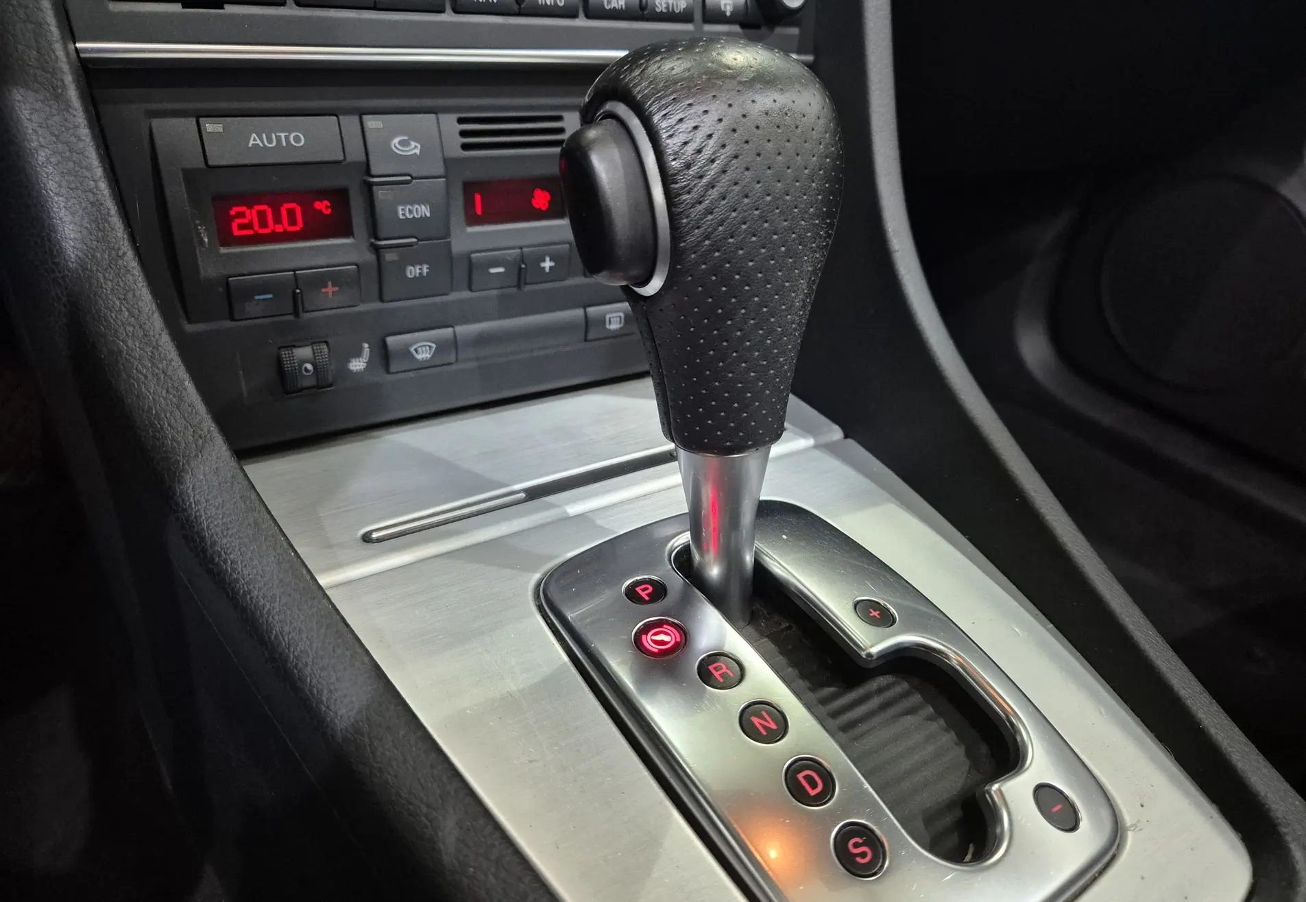 Audi A4 2.0 Tfsi 147KW Cabrio AUT 2006 Zwart