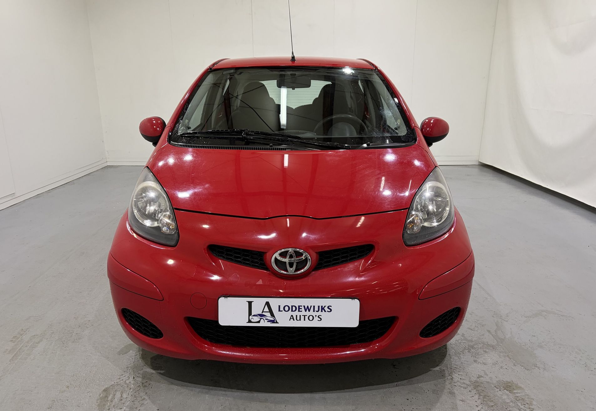 Toyota Aygo 1.0-12V Aspiration Red