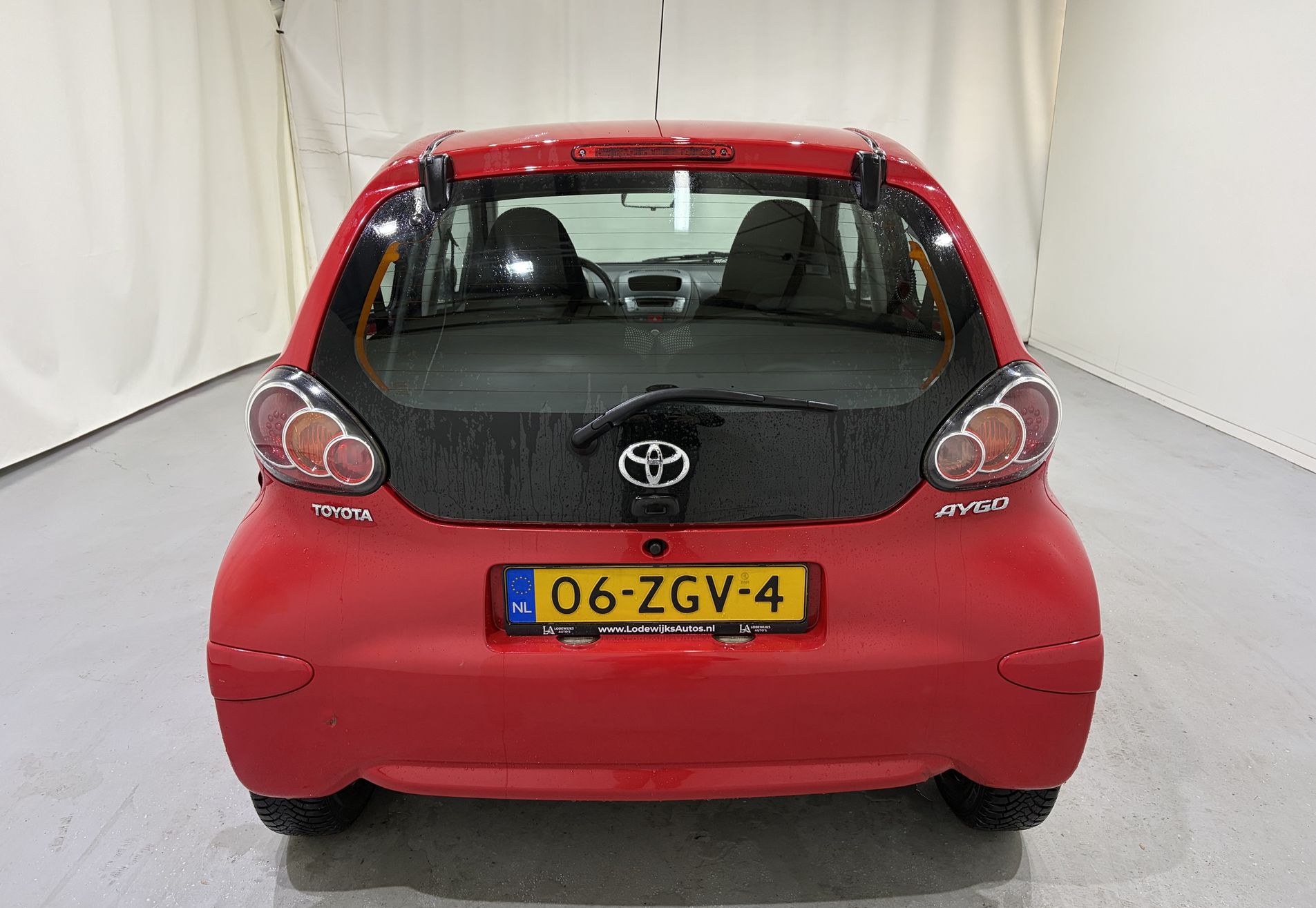 Toyota Aygo 1.0-12V Aspiration Red