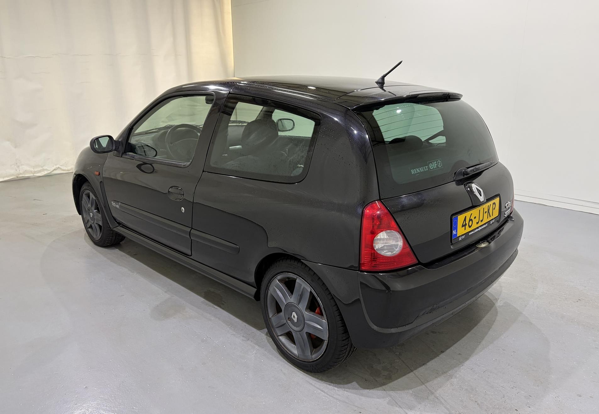 Renault Clio RS 2.0-16V Sport