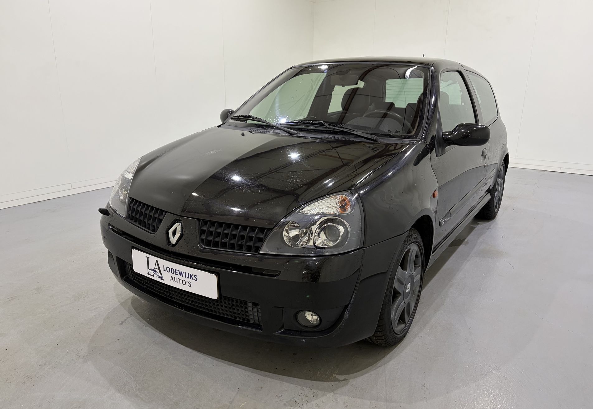 Renault Clio RS 2.0-16V Sport