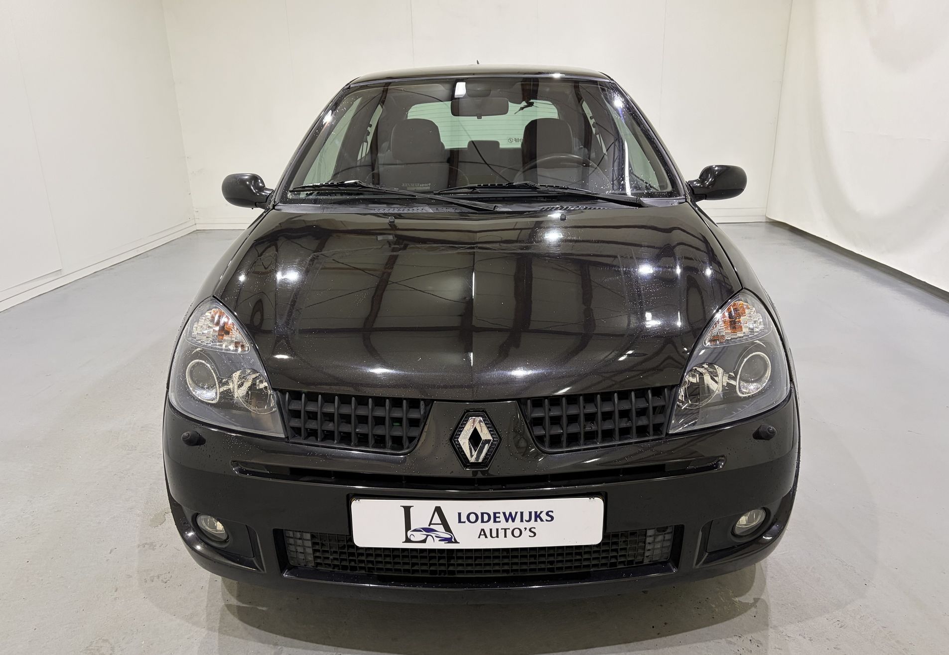 Renault Clio RS 2.0-16V Sport