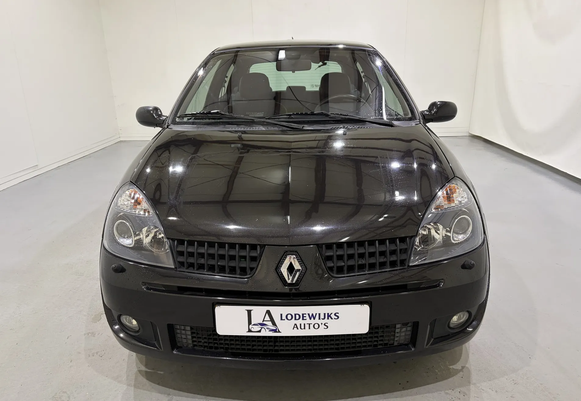 Renault Clio RS 2.0-16V Sport