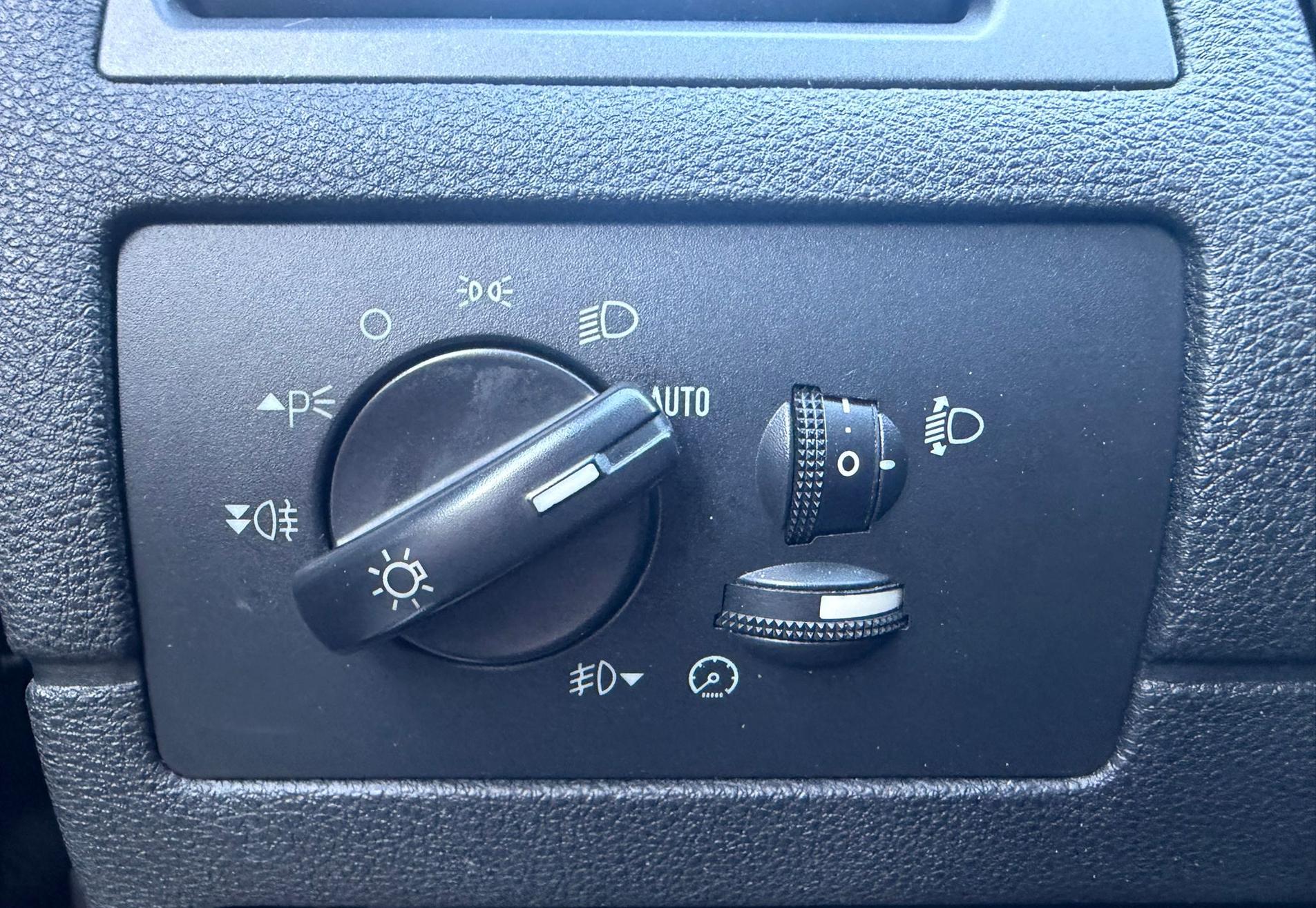 Ford Mondeo 2.0-16V Futura