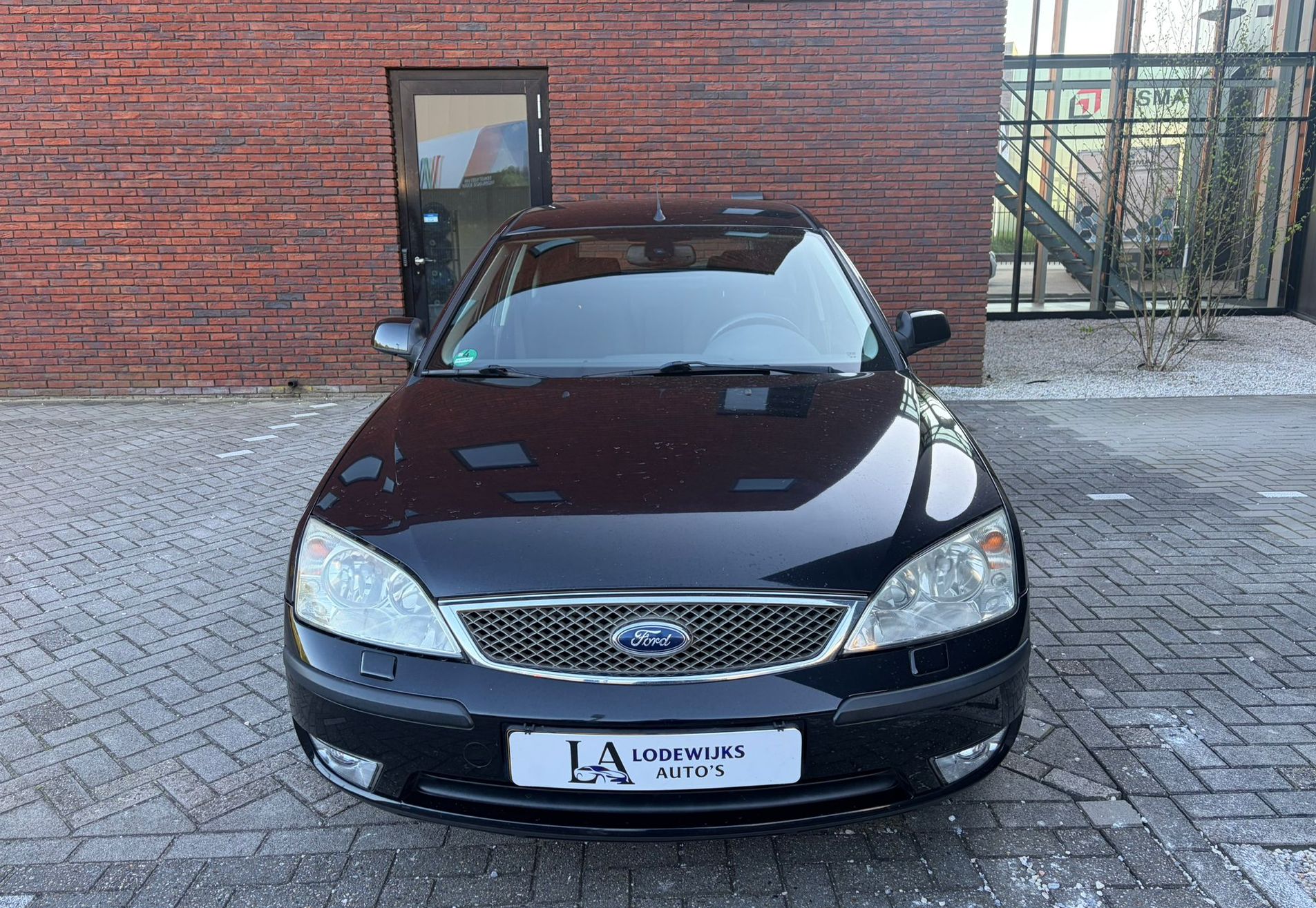 Ford Mondeo 2.0-16V Futura