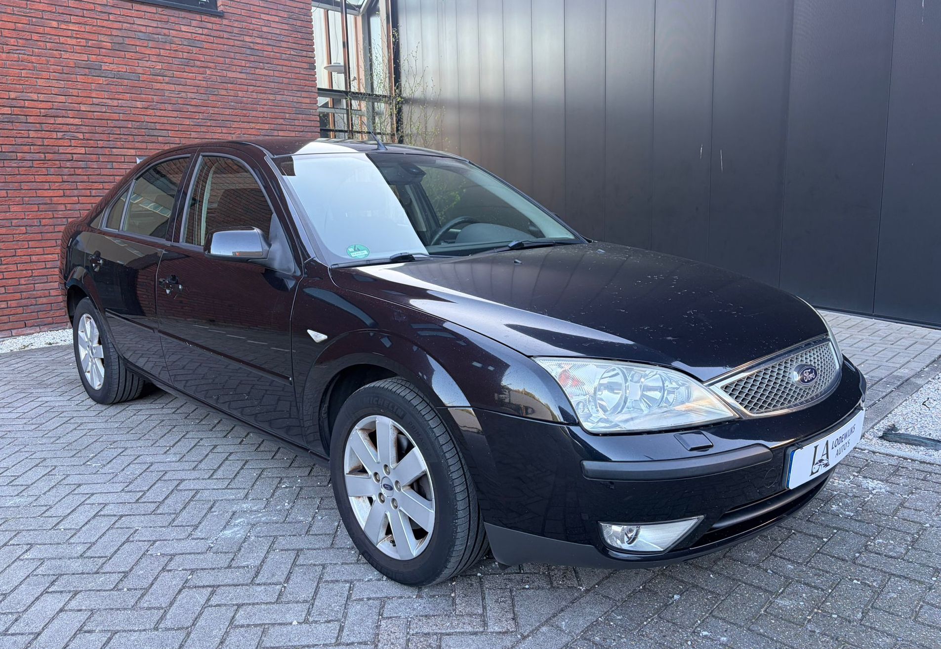 Ford Mondeo 2.0-16V Futura