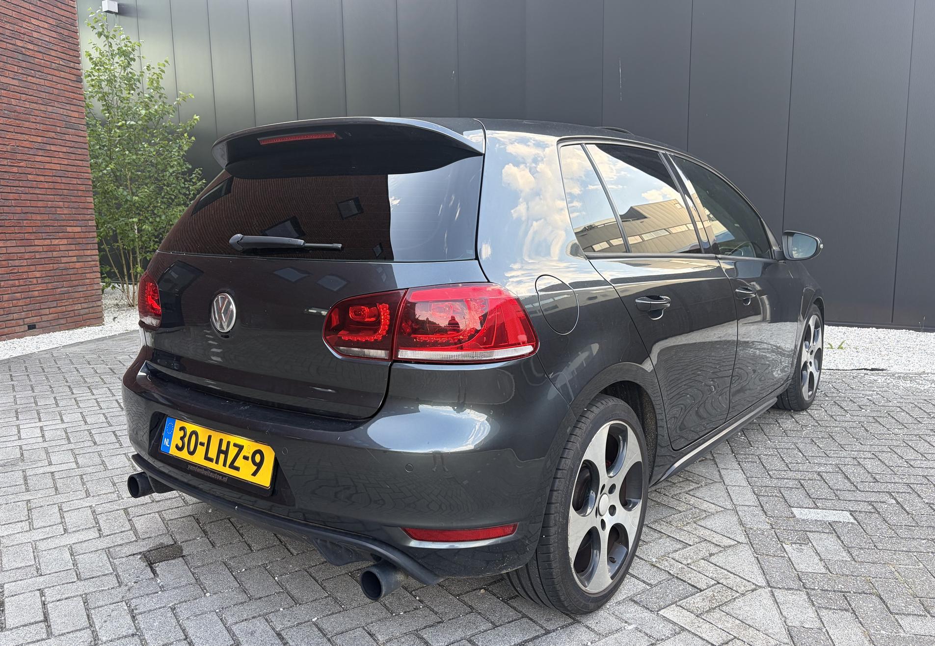 Volkswagen Golf 2.0 GTI