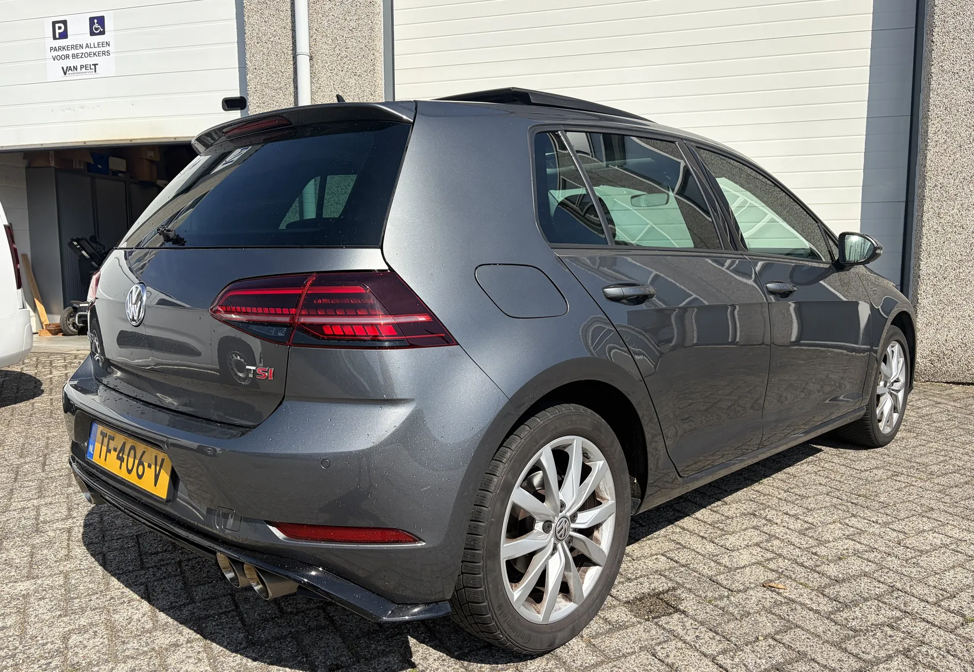 Volkswagen Golf 1.5 TSI Highline Business R
