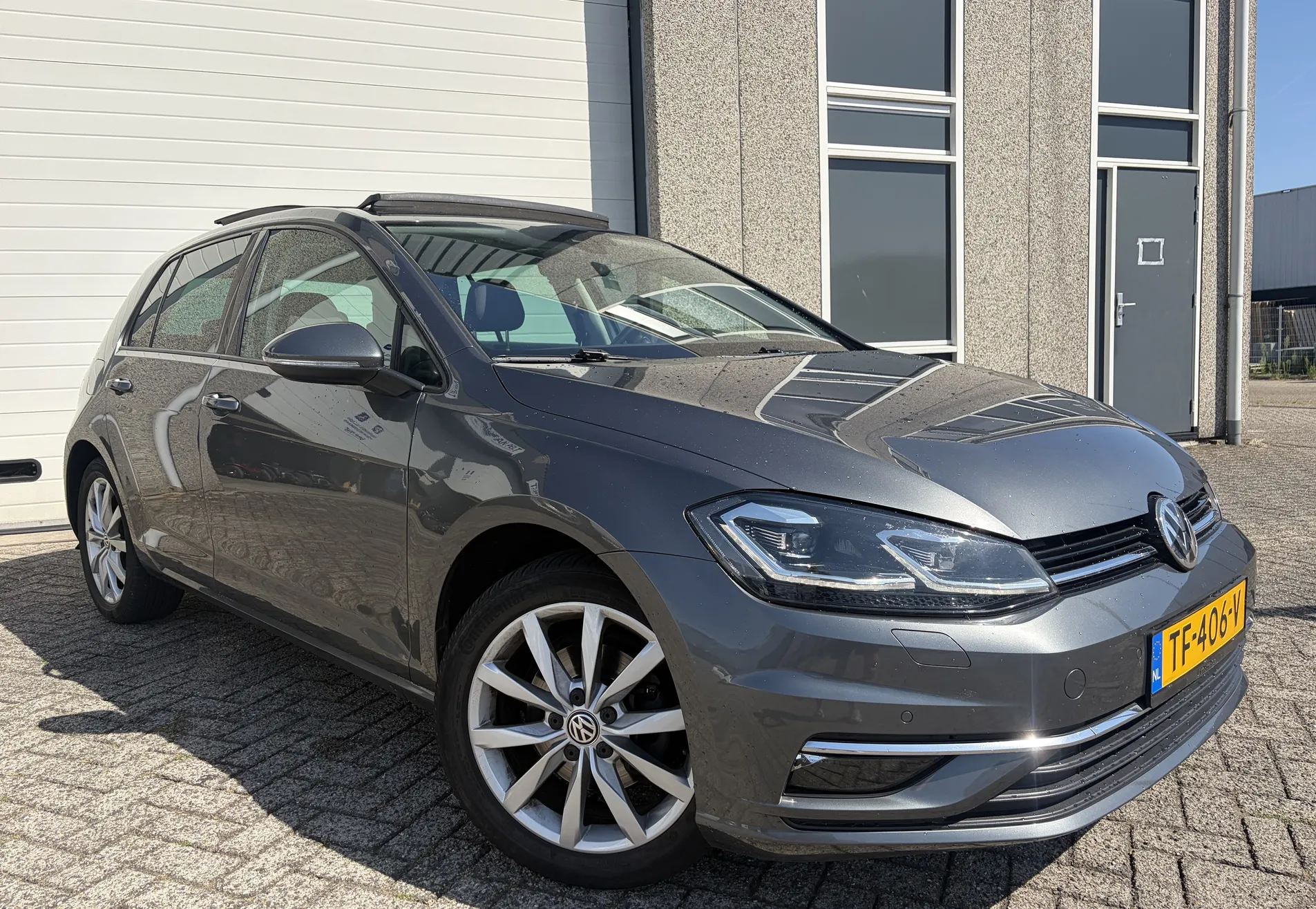 Volkswagen Golf 1.5 TSI Highline Business R